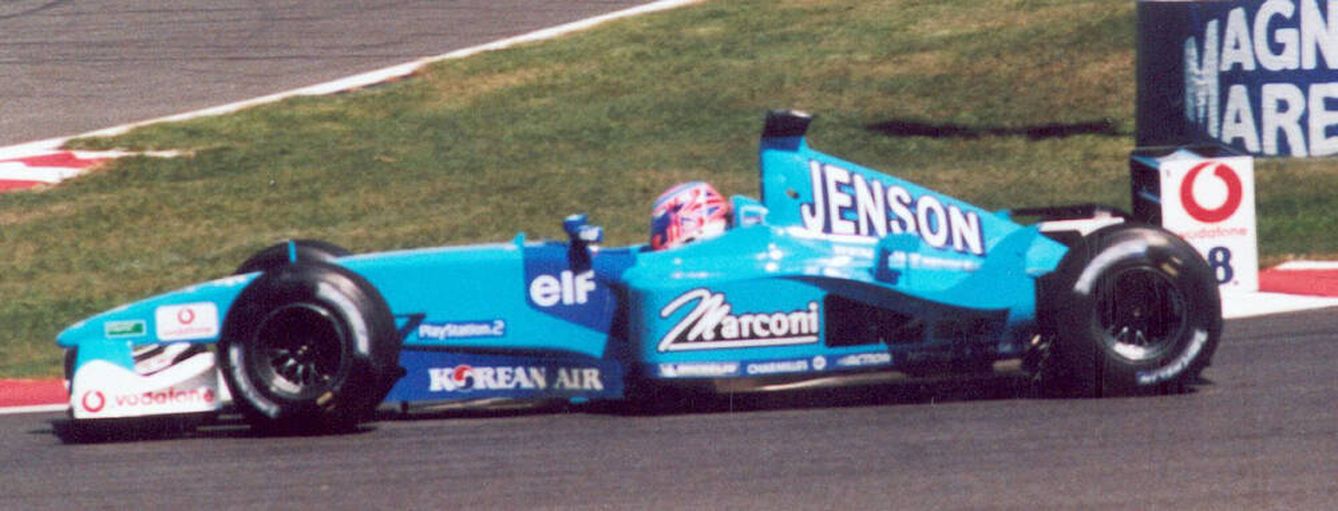 Button conduciendo el último monoplaza de Benetton en 2001. (Mathieu Felten)