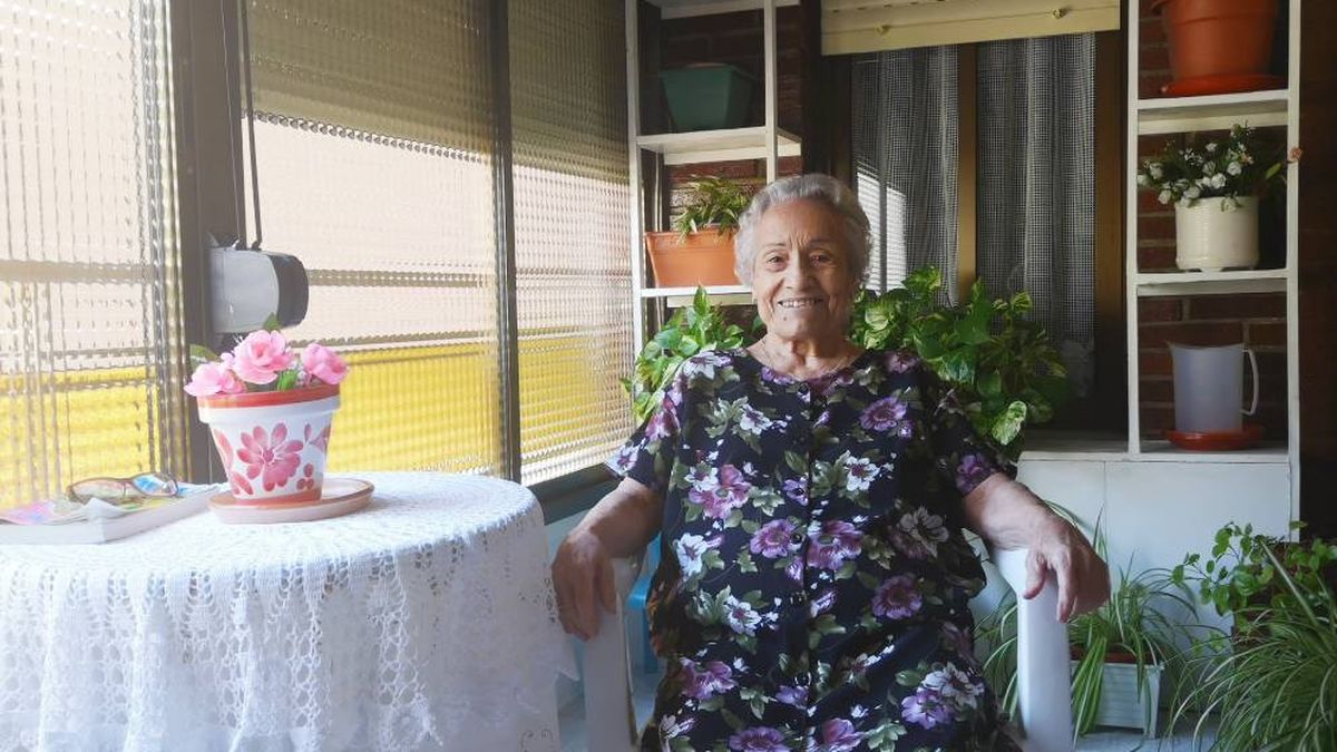 En primera persona: Con 80 años y vive sola en casa: "Lo peor es no besar a mi familia"