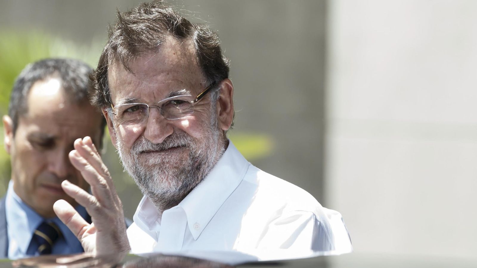 Foto: Mariano Rajoy, a la salida del Campus Faes este domingo. (Reuters)