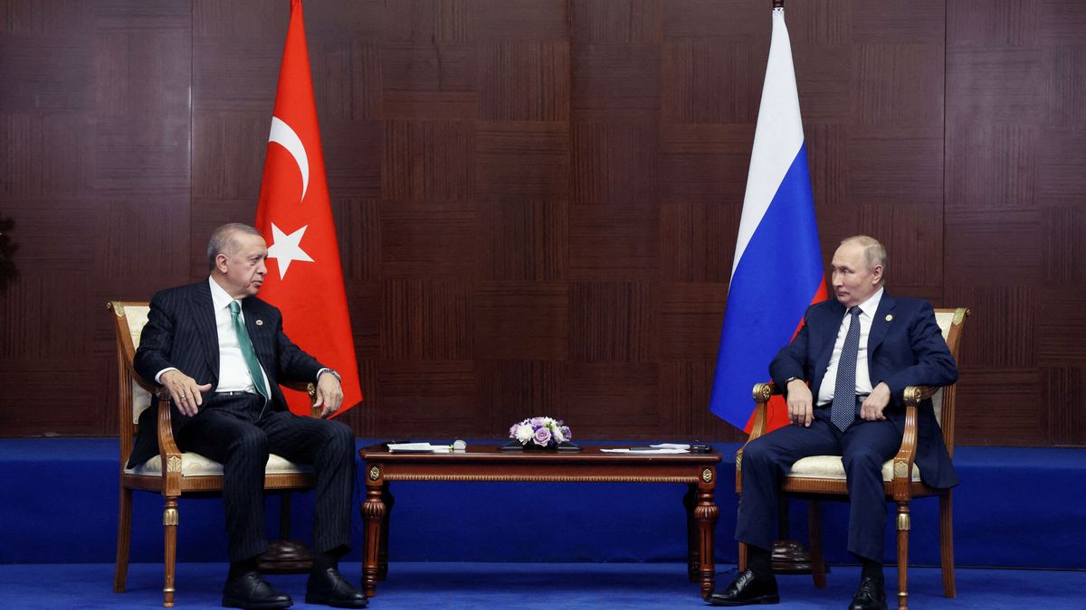 Erdogan y Putin acuerdan que Turquía sea eje exportador de gas y negocian otra central nuclear