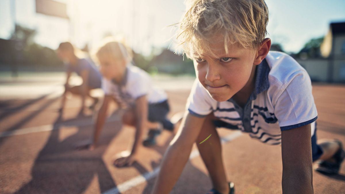 Padres y madres hipercríticos: así afecta la excesiva competitividad deportiva a los niños