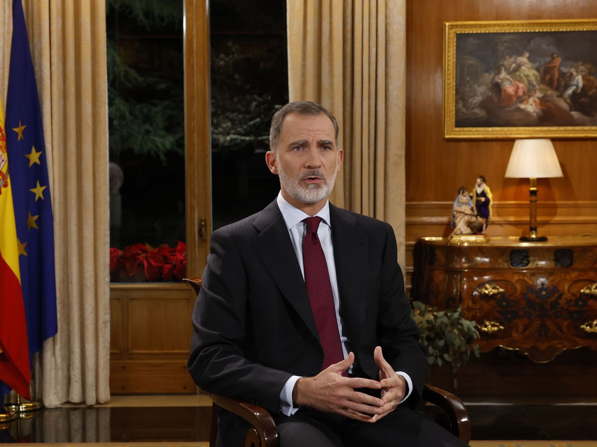 Foto: El rey Felipe pronuncia su discurso de Nochebuena. (EFE/Ballesteros)