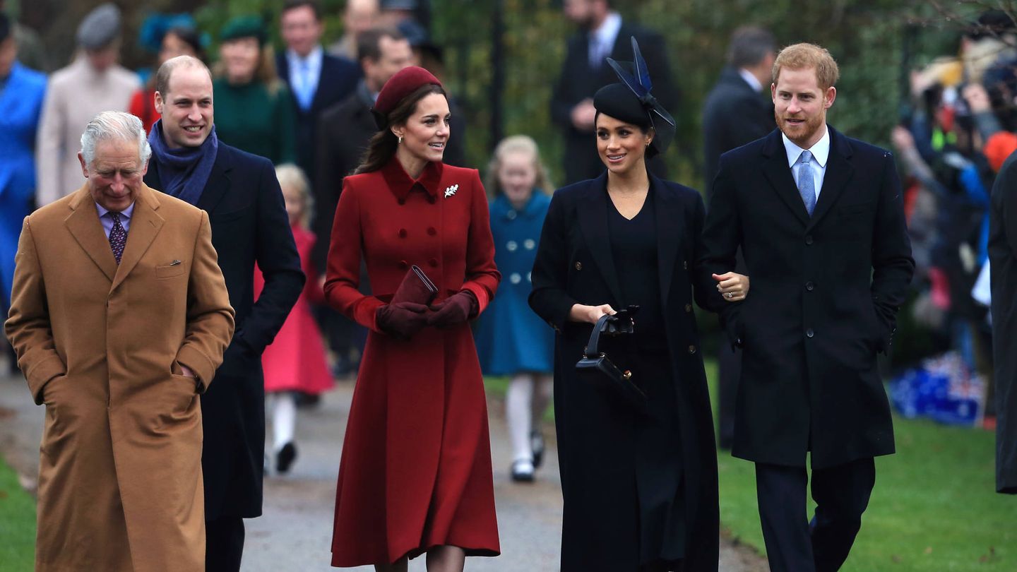 La familia real británica, en otros tiempos menos turbulentos. (Reuters)
