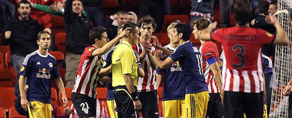 Foto: Fernando Llorente rescata un punto con dos goles de penalti