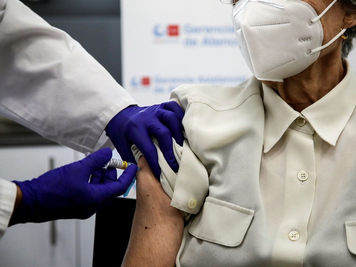 Foto: La Comunidad de Madrid empieza a vacunar desde el viernes a personas de entre 60 y 69 años. (Madrid)
