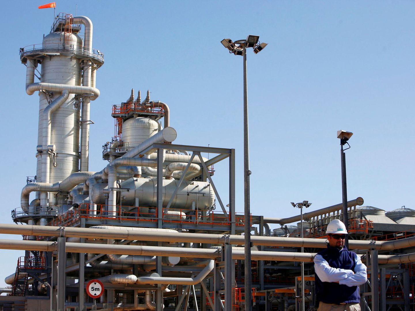 Planta gasista en Argelia. (Reuters/Zohra Bensemra)