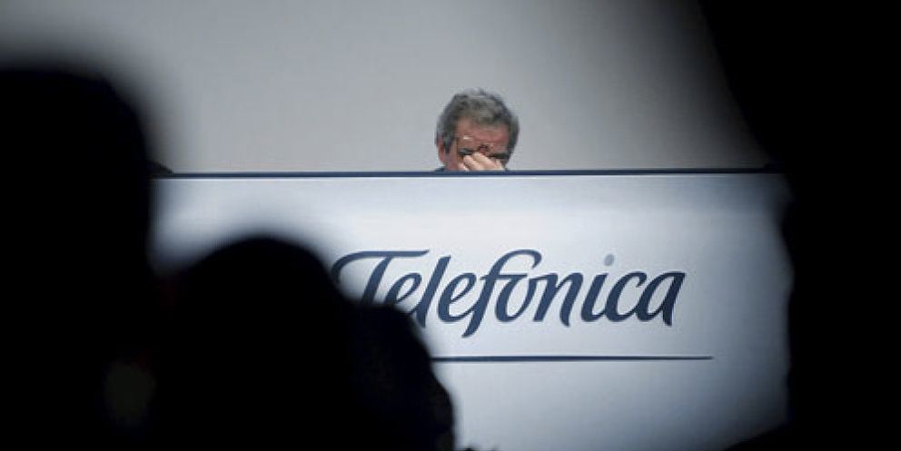 Foto: Telefónica se protege ante una OPA al negarse a eliminar los blindajes