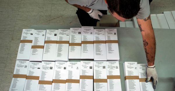 Foto: Papeletas de las elecciones del 26M (EFE)