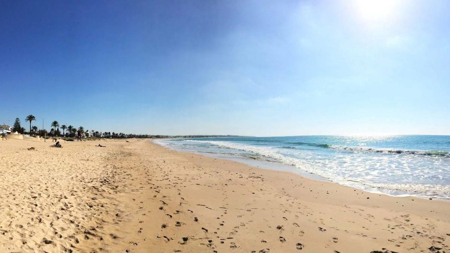 La playa de la Barrosa, otro paraíso en Cádiz. (Foto: David Ibáñez Montañez/Patronato Provincial de Turismo de Cádiz)