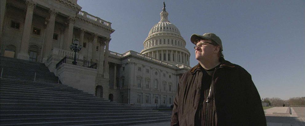 Foto: Michael Moore y el ‘remake’ de 'Teniente corrupto' llegan a los cines