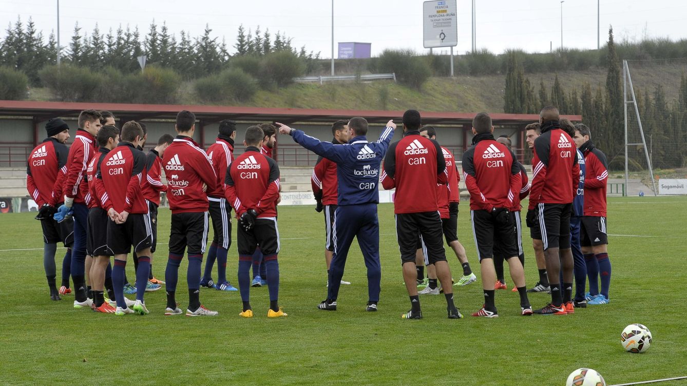 Foto: Los jugadores de Osasuna, durante un entrenamiento de la presente temporada.
