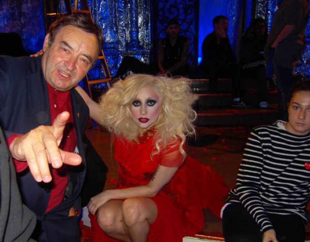 Ángel Orensanz junto a Lady Gaga durante una fiesta en su sinagoga (Fundación)