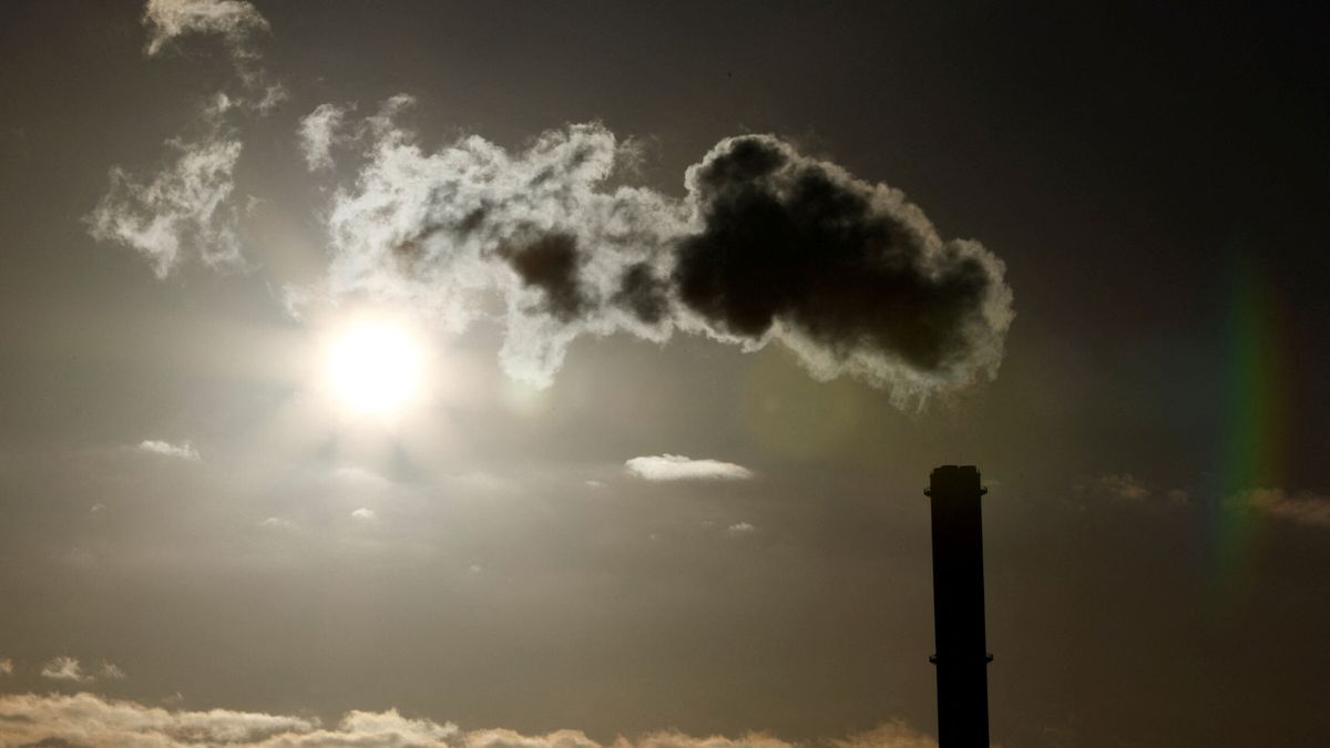 Emisiones a la inversa: descubren cómo transformar el CO2 atmosférico en carbón