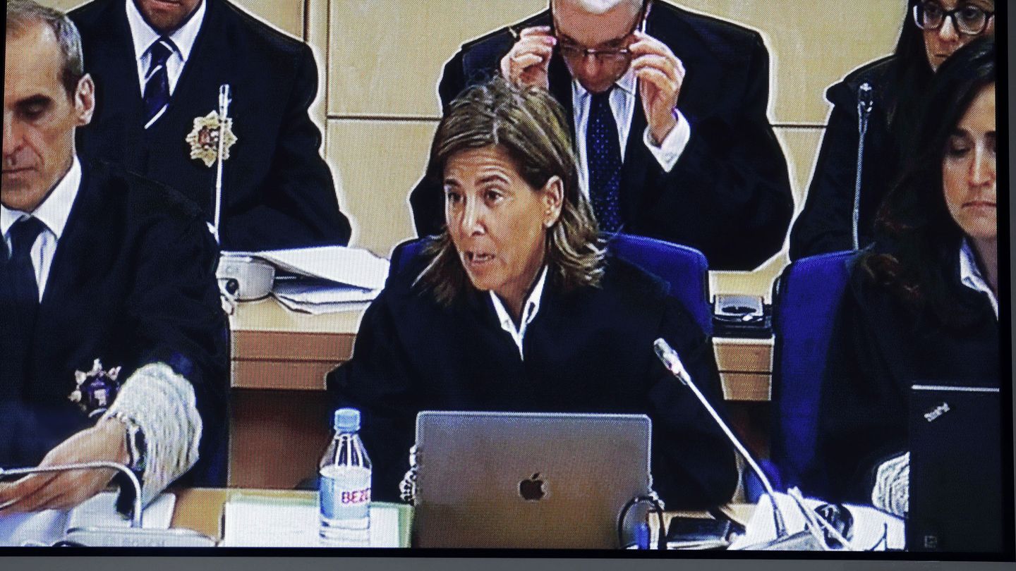 La fiscal Concepción Sabadell, en un momento del juicio por la Gürtel. (EFE)