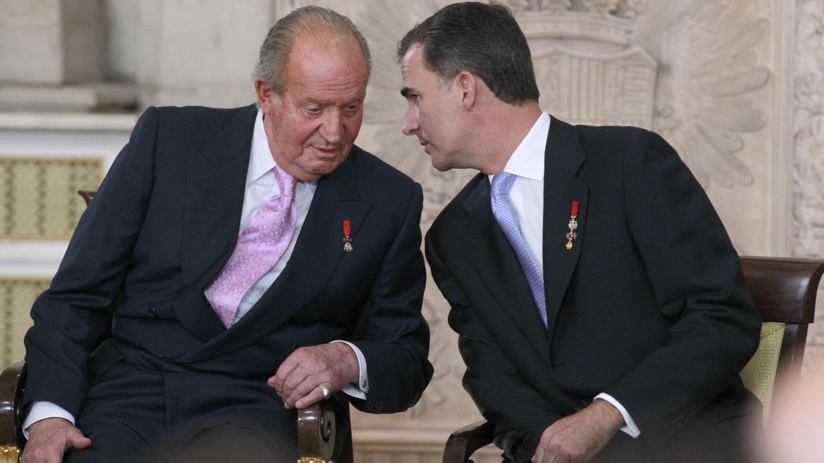 Don Juan Carlos cede la silla a su hijo y le transfiere la jefatura de la Casa y la dinastía