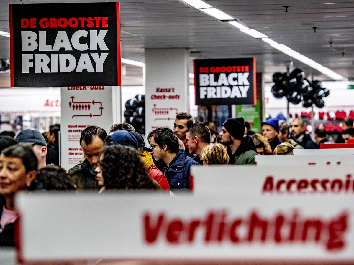 Foto: Black friday en MediaMarkt de Rotterdam, 2018. (EFE)