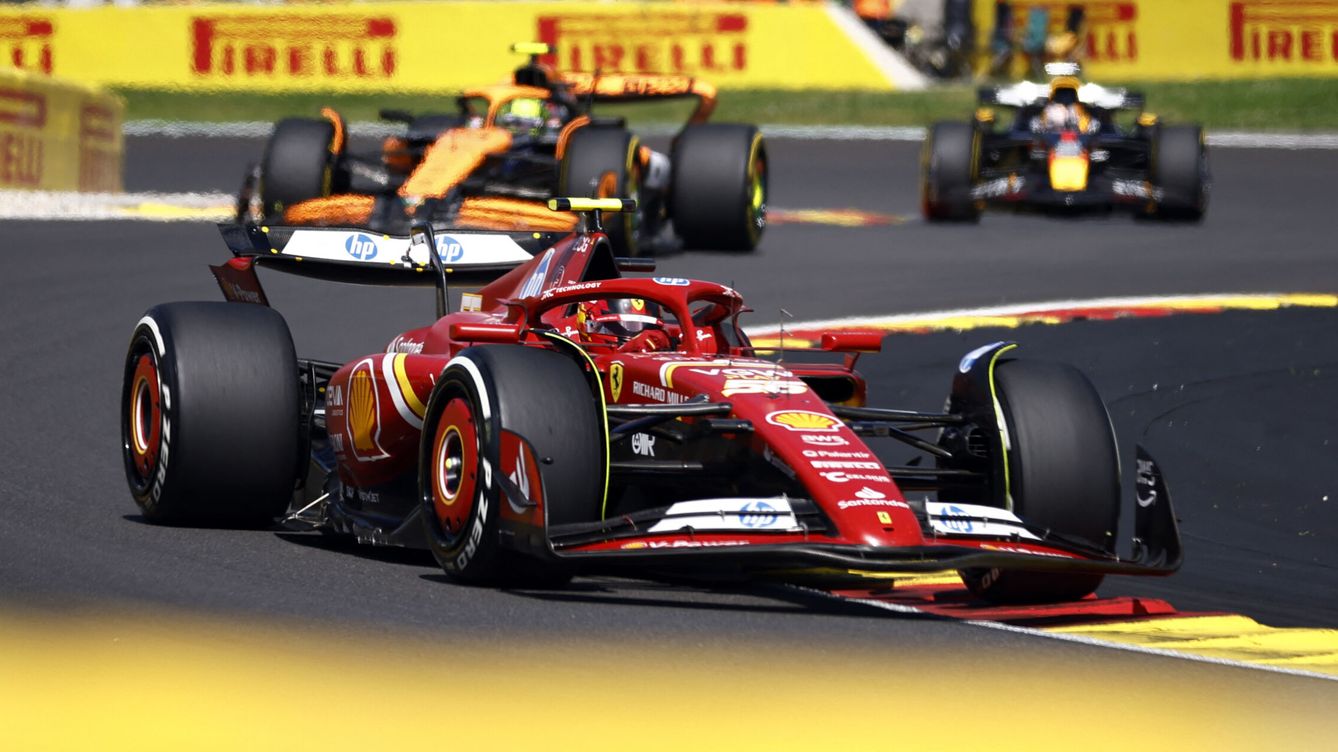Foto: Sainz y Ferrari salían con una estrategia que podría haber dado más frutos. (Reuters/Johanna Geron)
