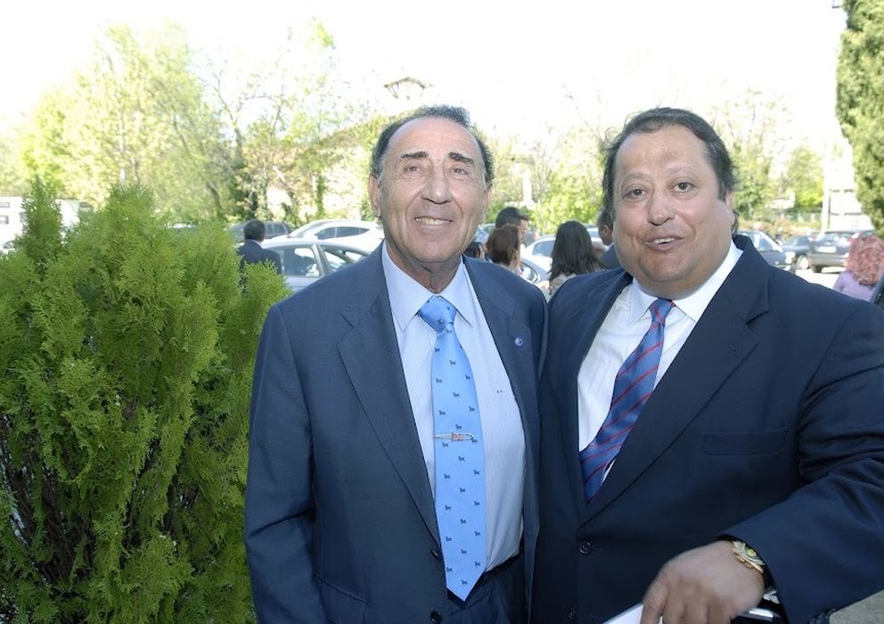 Foto: Alfonso Tezanos (derecha) durante su toma de posesión en 2012 (foto: CECOMA).