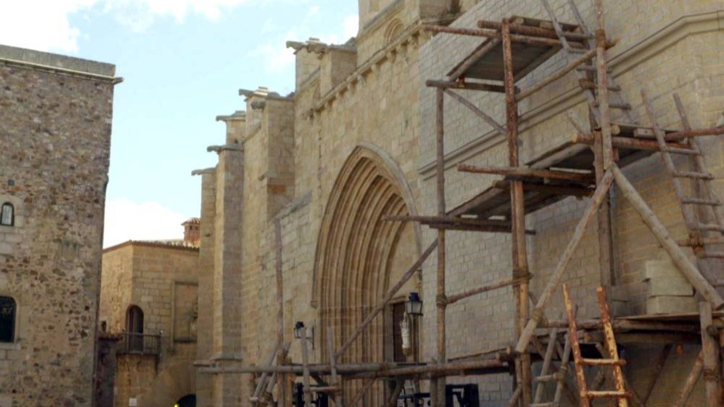 Recreación de la basílica de Santa Mª del Mar sobre la concatedral de Cáceres.