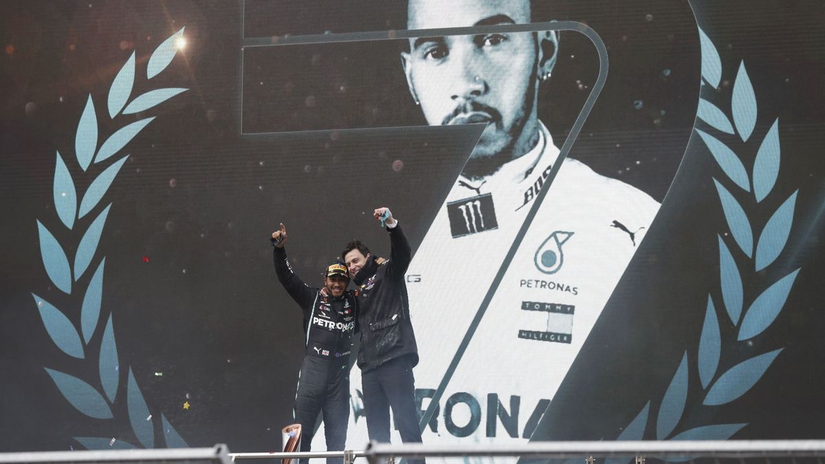 Fórmula 1: Hamilton es campeón del mundo a lo grande en una gran carrera de Sainz 5º