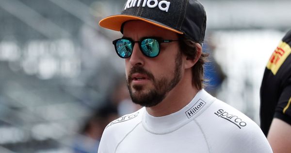 Foto: No fue el día de Alonso en Alemania. (REUTERS)