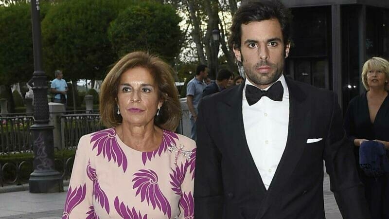 Foto de Hablamos con Ana Botella del enlace de su hijo Alonso Aznar: los detalles más llamativos