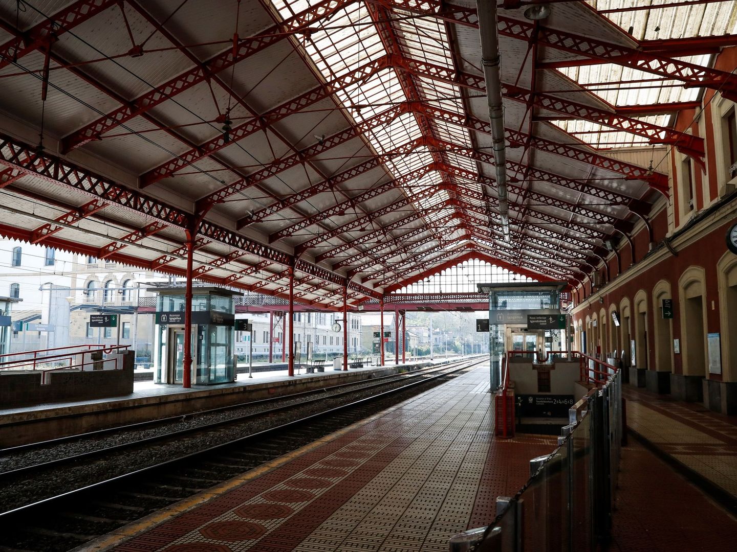 Vista de la estación de Renfe de San Sebastián, el pasado día 3. (EFE)