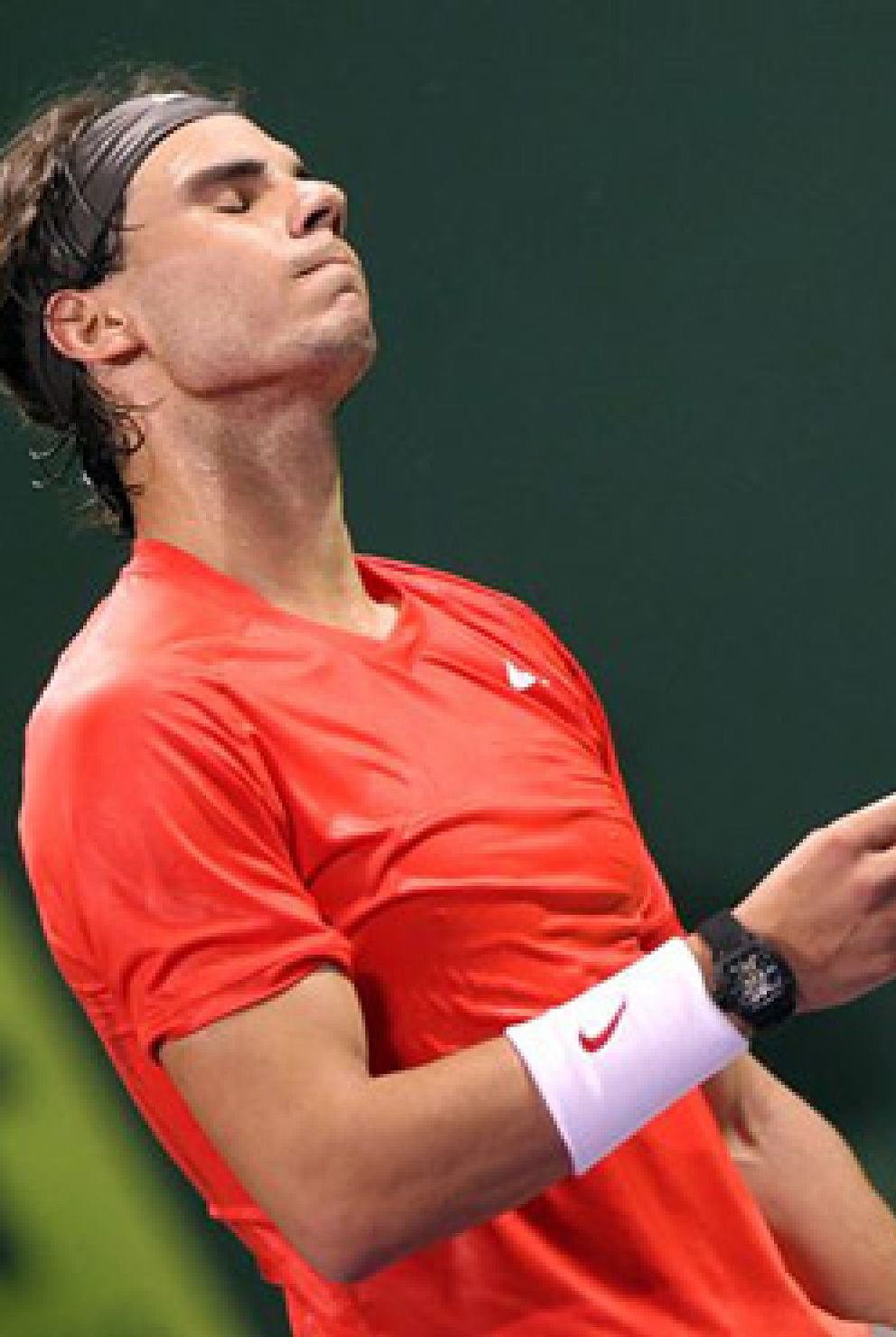 Foto: Nadal cae en semifinales y se consuela con el título de dobles en Doha