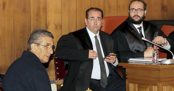 Foto: El cura Román, en un momento del juicio en Granada (EFE).