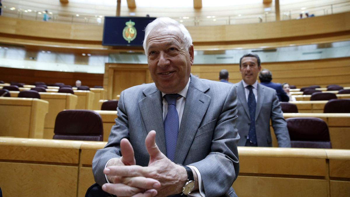 Margallo afronta la reestructuración de Exteriores por la salida de su jefa de medios