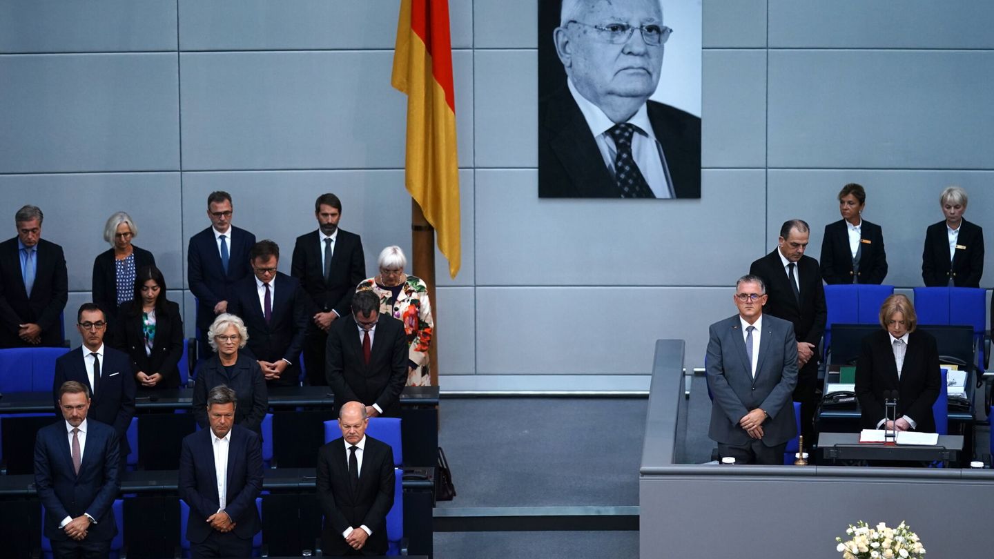Homenaje en el Bundestag a Gorbachev. (EFE/EPA/Clemens Bilan)