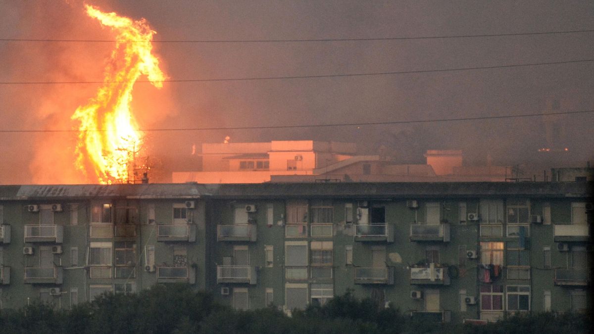 Cables derretidos y cuerpos carbonizados: Sicilia pide el estado de emergencia por los incendios