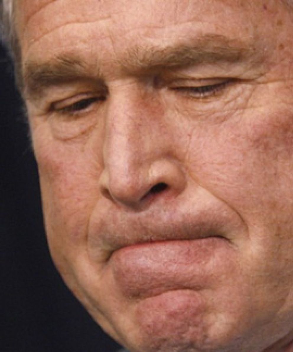Foto: Bush dice que Irán sigue siendo un peligro
