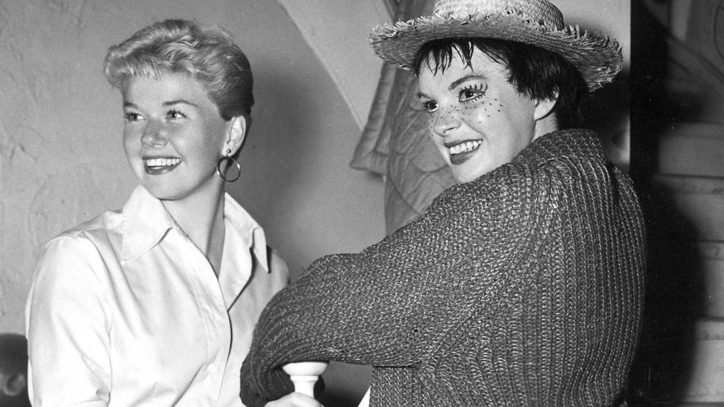 Judy Garland, junto a Doris Day. (Cordon Press)