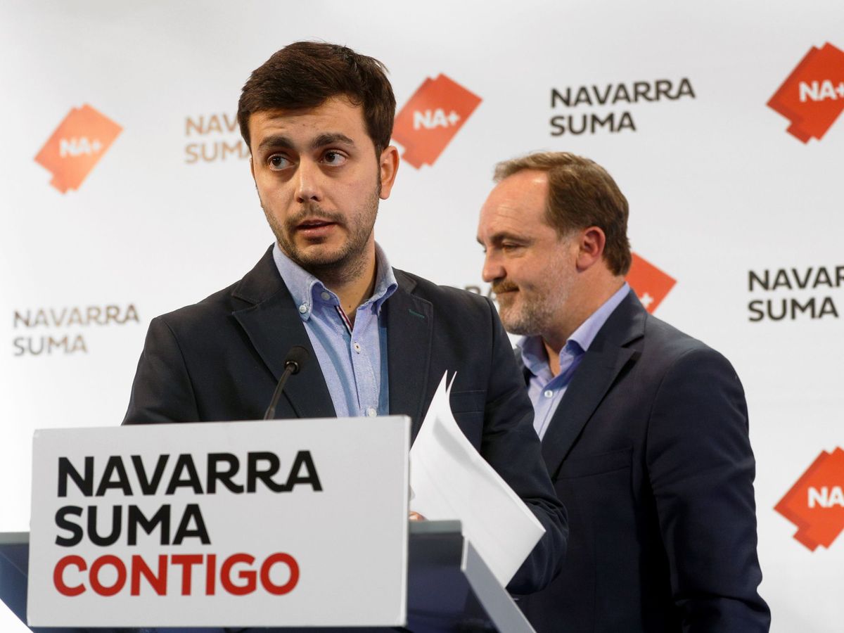 Foto: El alcalde de Estella, Gonzalo Fuentes, y Javier Esparza valoran este lunes la anunciada moción de censura. (EFE)