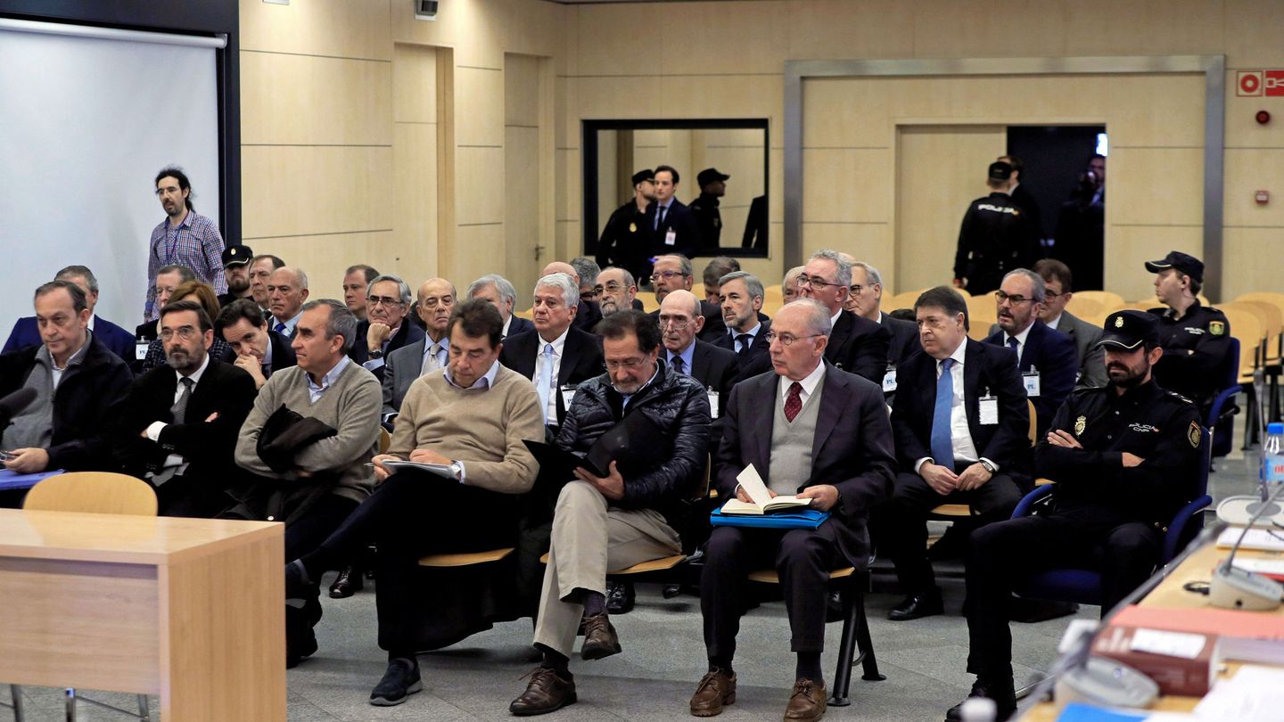 El juicio por la salida a bolsa de Bankia, con Rodrigo Rato en primera fila. (Reuters)
