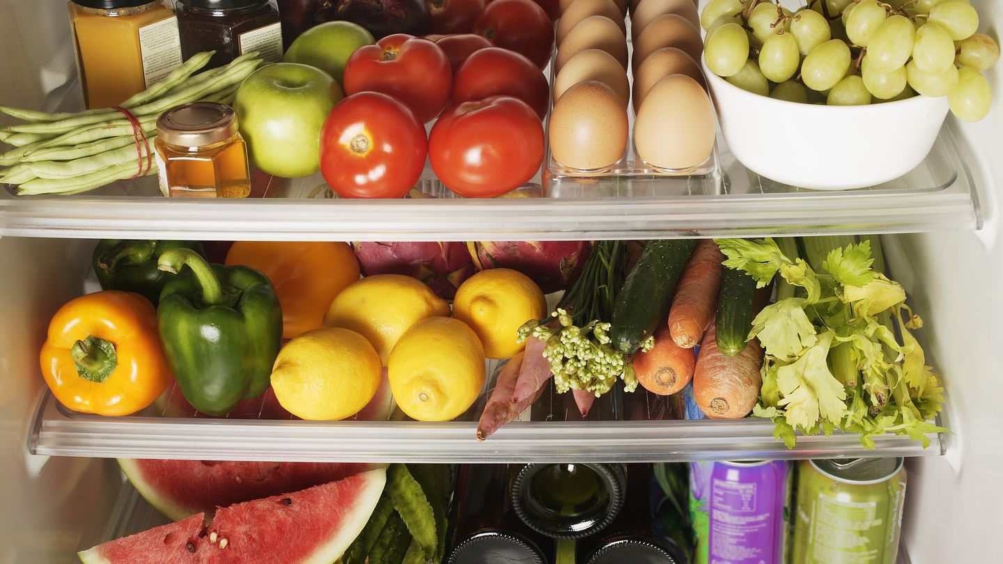 Frutas y verduras son la base de una alimentación saludable (© Floresco Productions/Corbis)