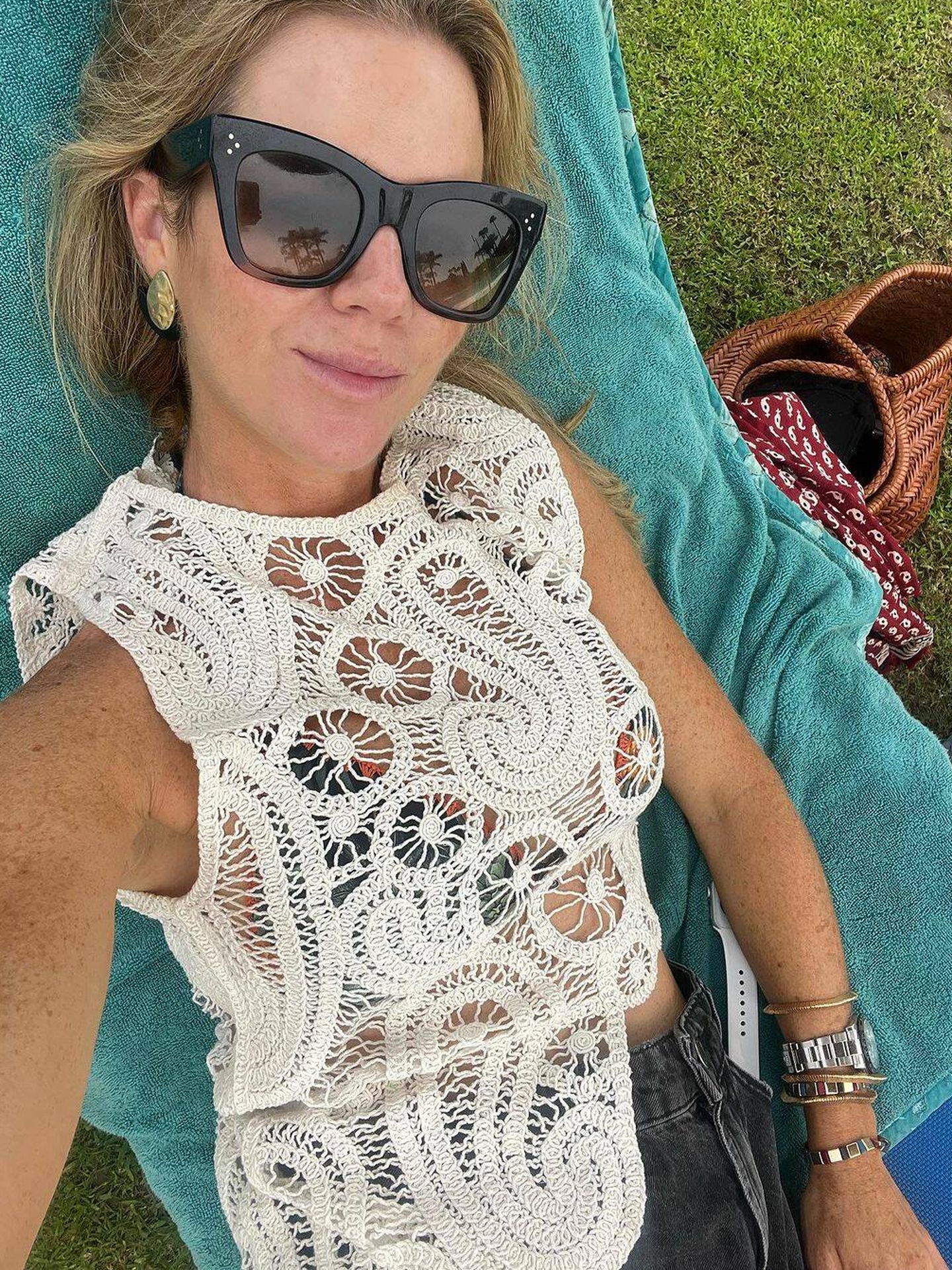 El top de Zara ideal para ir a la playa. (Instagram/ @ameliabono)