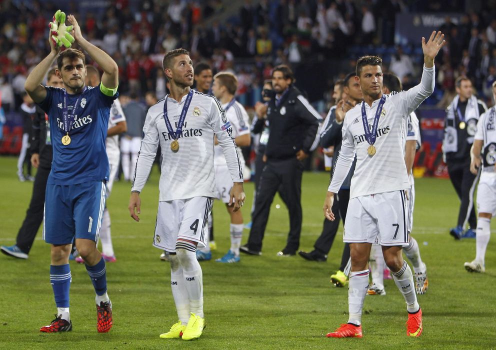 Foto: Iker Casillas, Sergio Ramos y Cristiano Ronaldo, tras ganar la Supercopa de Europa. (EFE)