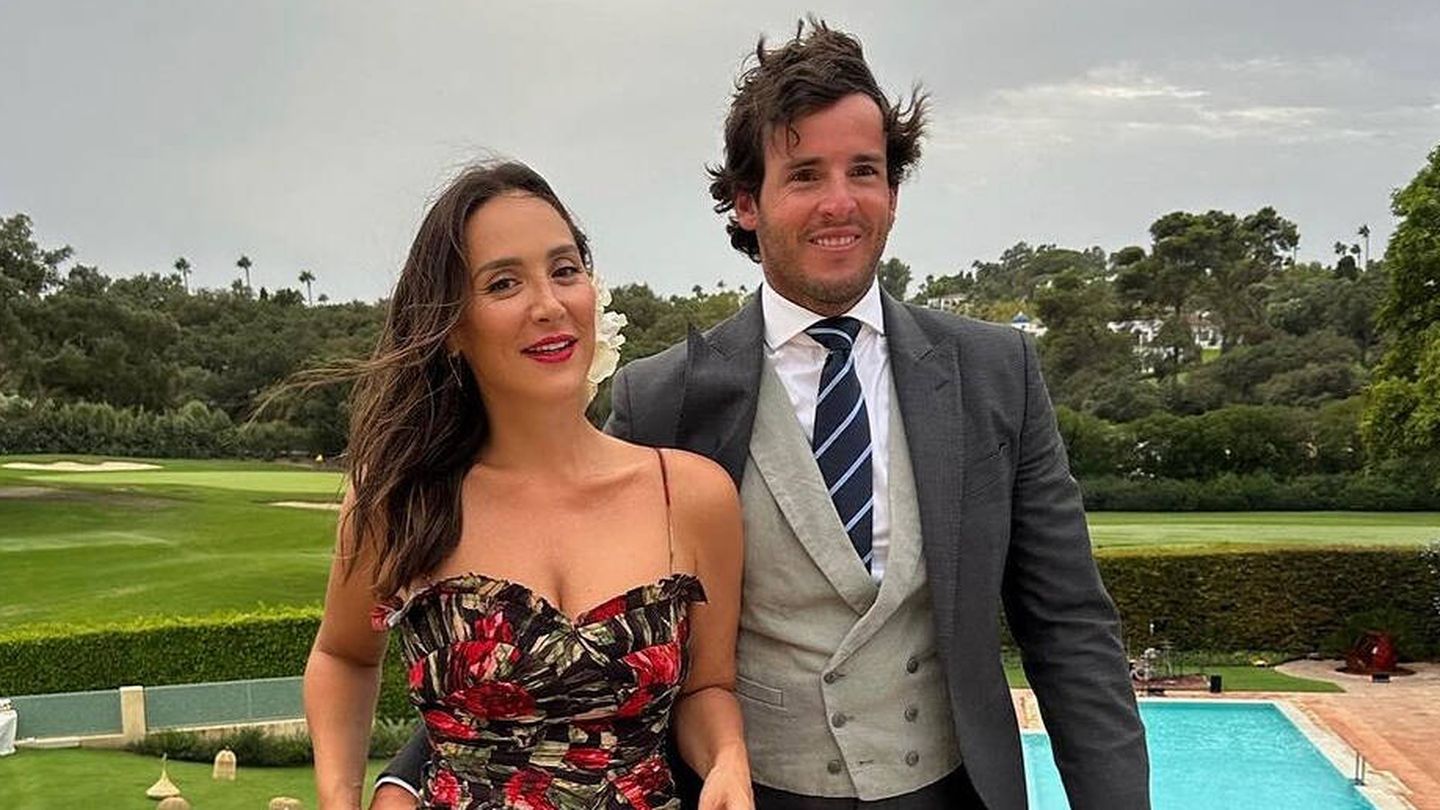 Tamara Falcó e Íñigo Onieva, en la boda de Luisa Bergel. (Instagram/@tamara_falco)
