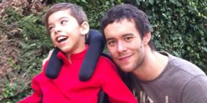 El 'terapeuta' de Borja tiene diez años y parálisis cerebral