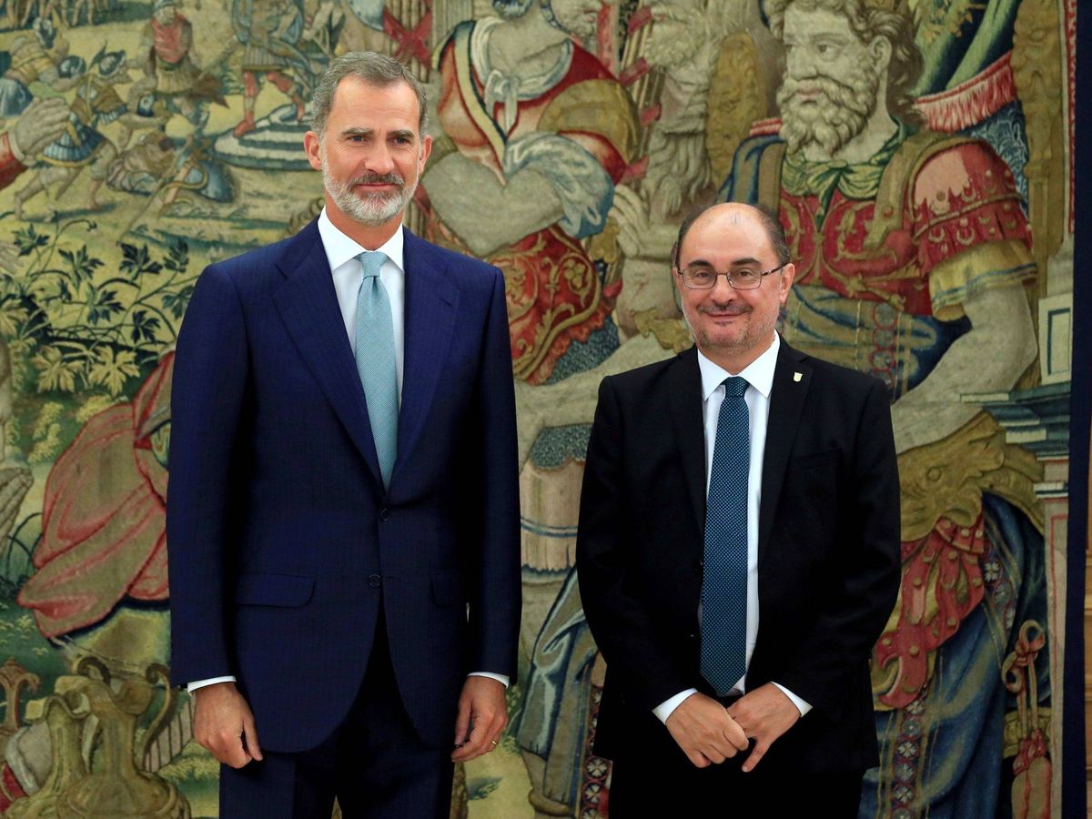 Foto: El rey Felipe, junto Javier Lambán. (EFE)