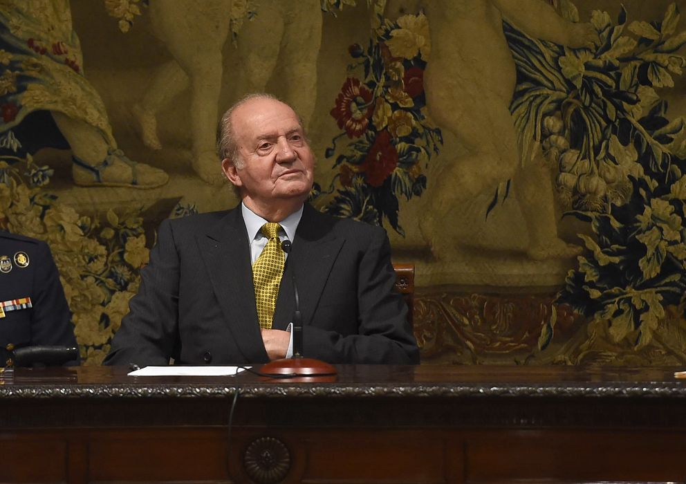 Foto: Don Juan Carlos durante la entrega de los Premios de economía (Gtres)