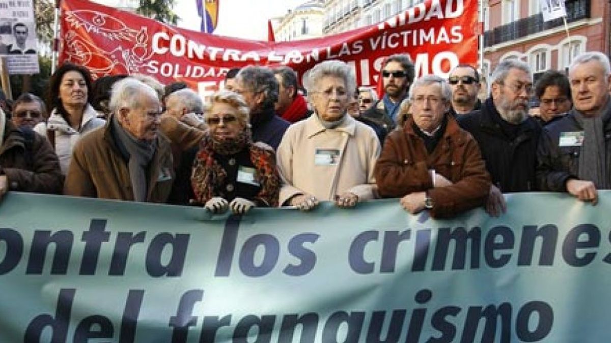 Partidarios de Garzón se echan a la calle para expresar su apoyo al juez