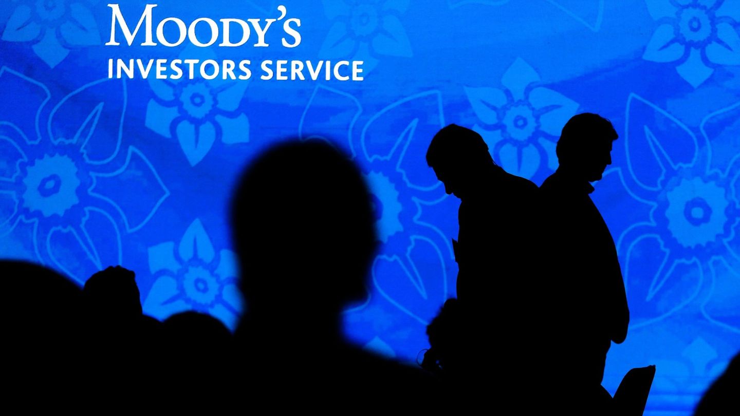 Logo de Moody's en un evento organizado por la agencia de calificación de riesgos. (EFE)