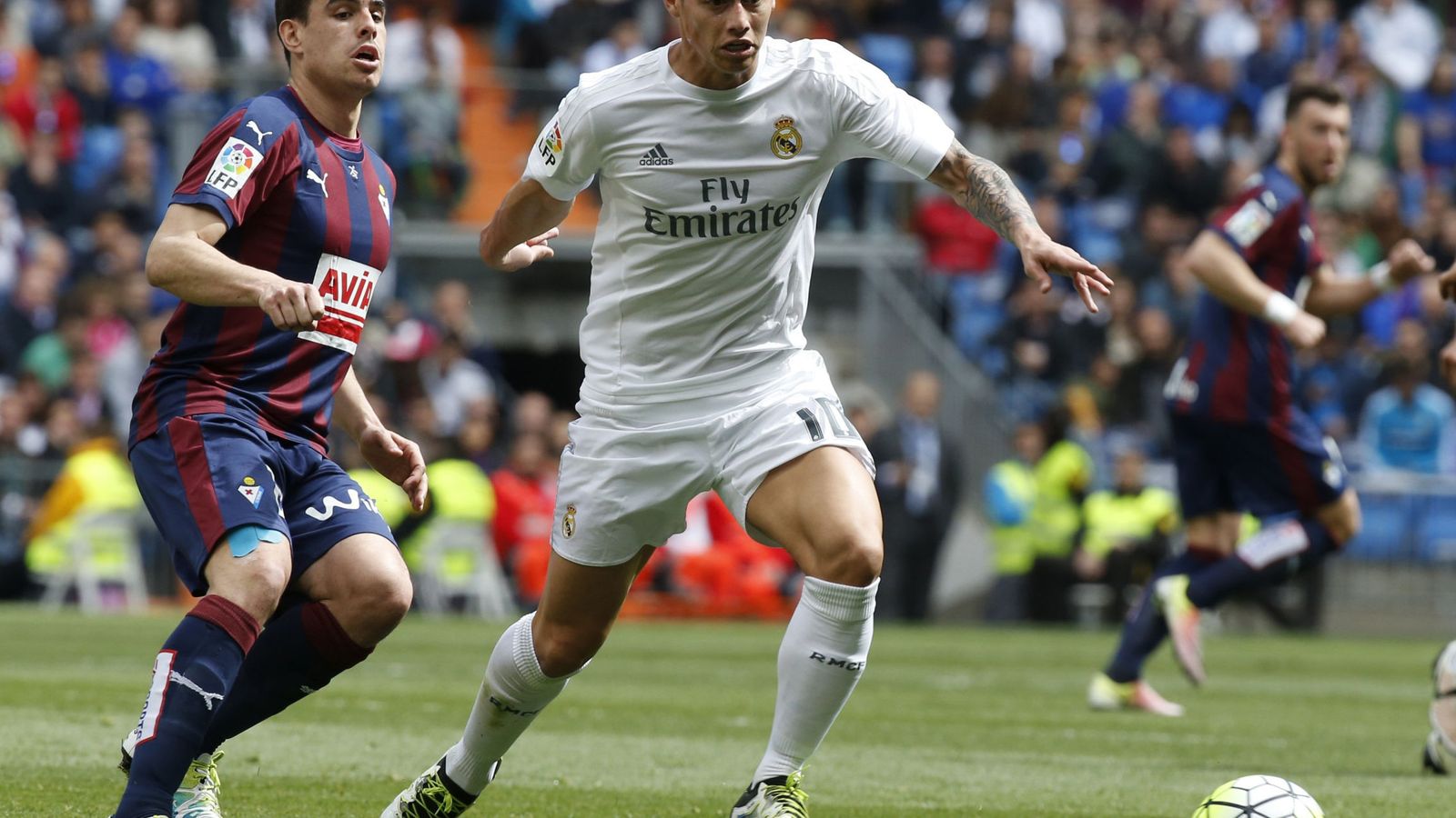 Foto: James Rodríguez, durante el Real Madrid-Eibar de la pasada temporada (EFE)