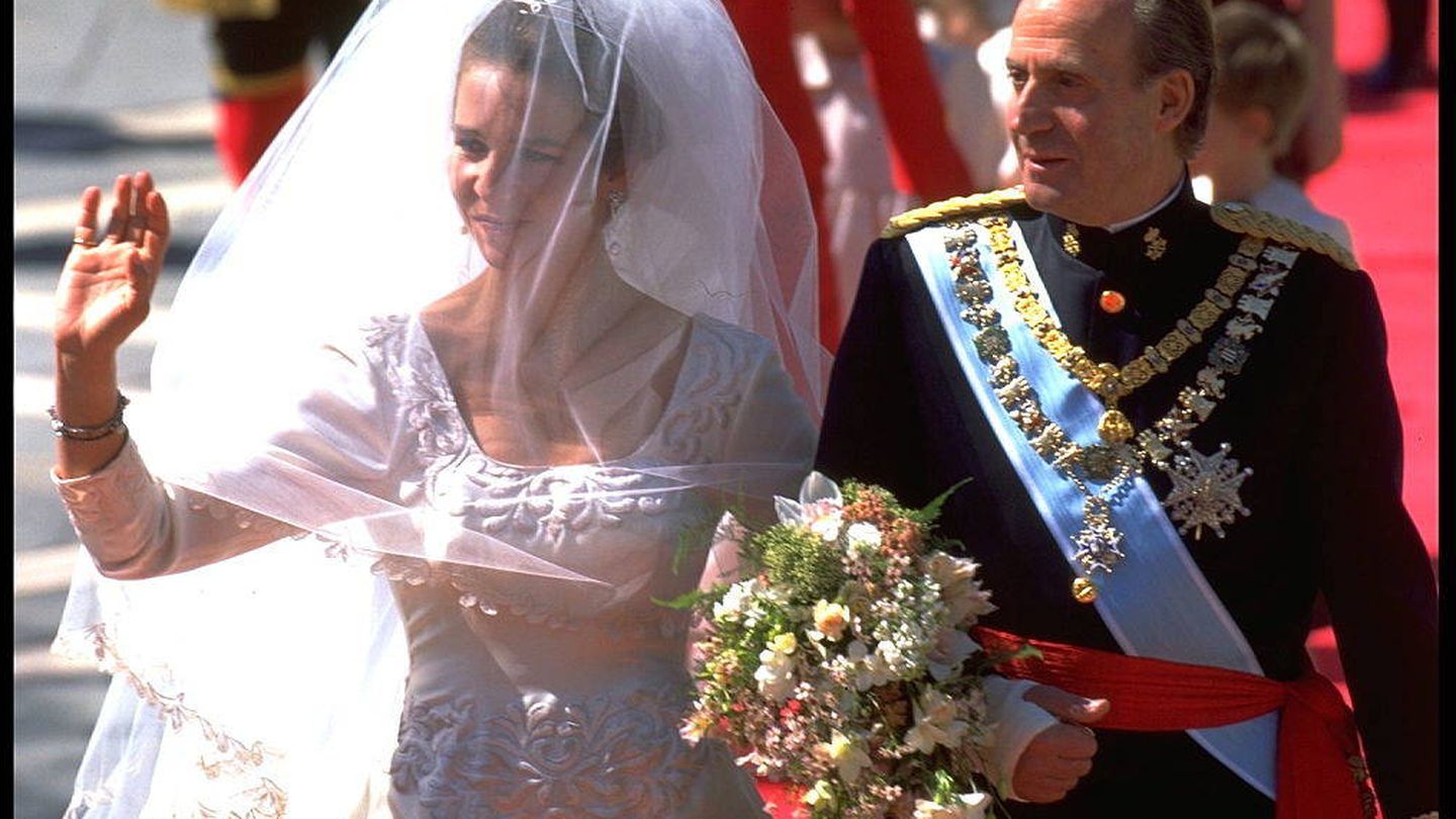 La infanta Elena y el rey don Juan Carlos. (Getty)
