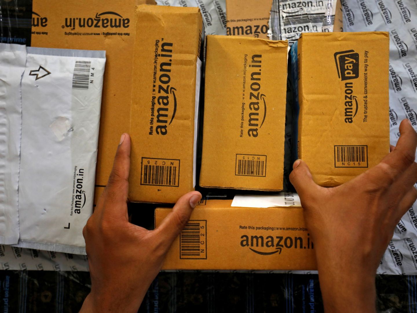 Paquetería de Amazon. (Reuters)