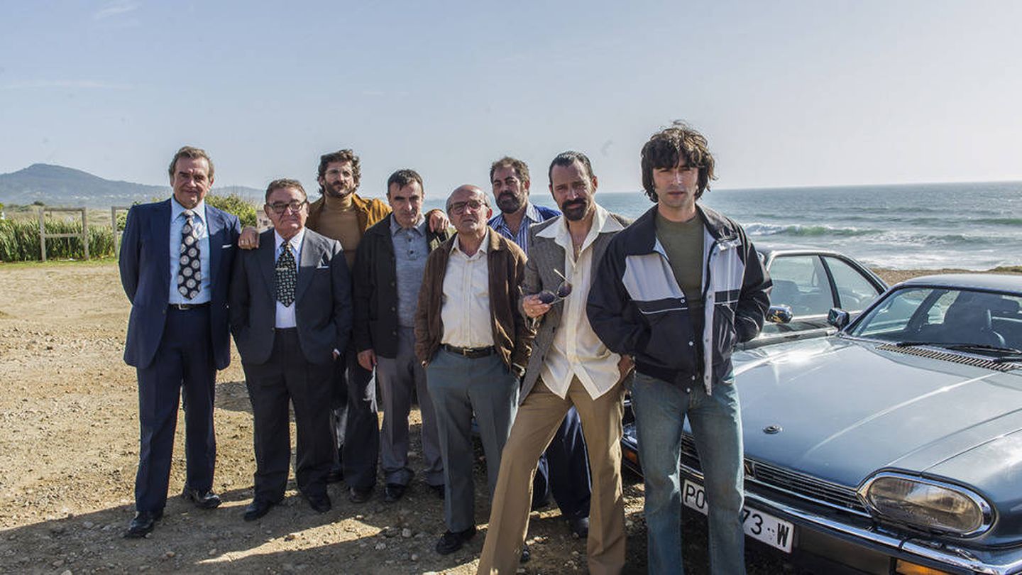 Parte del elenco de la serie en la praia das Furnas. (Antena 3)