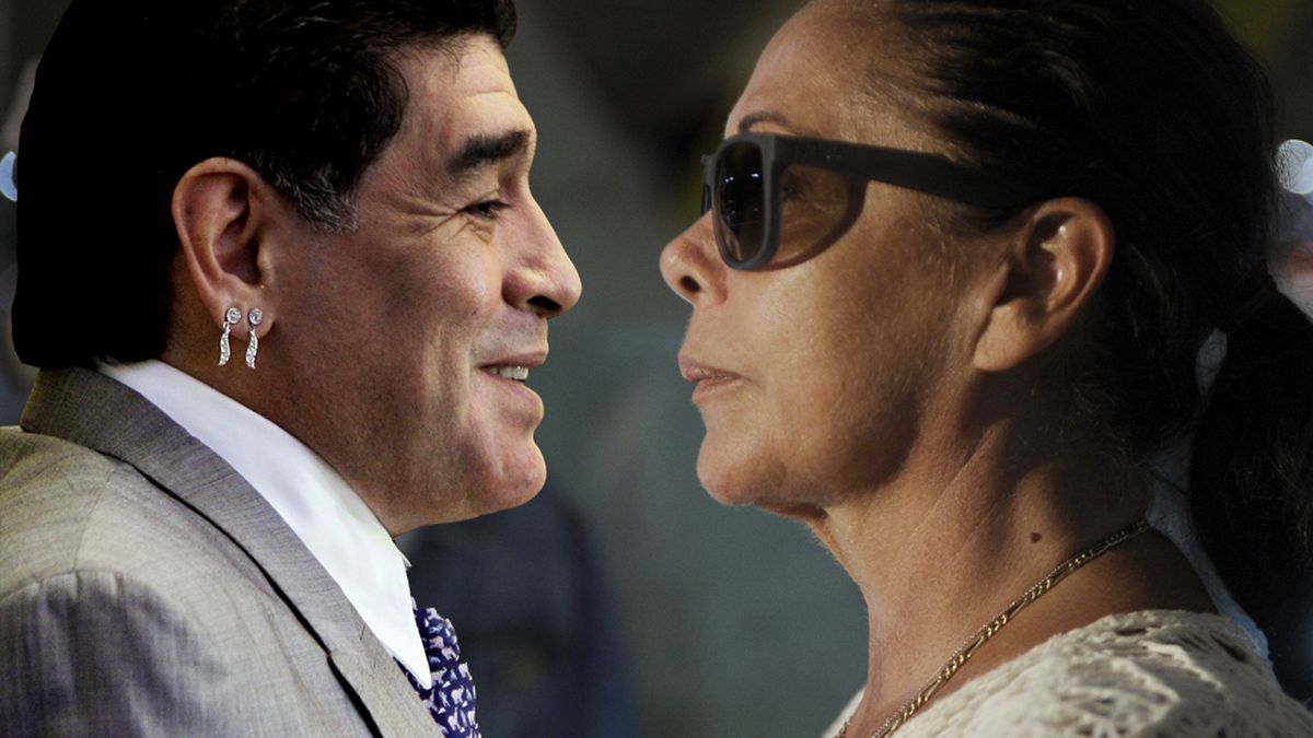 Maradona pide un 'vis a vis' con Isabel Pantoja en Alcalá de Guadaíra